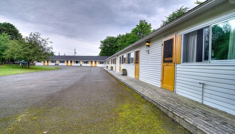 St. Andrews By The Sea Picket Fence Motel المظهر الخارجي الصورة