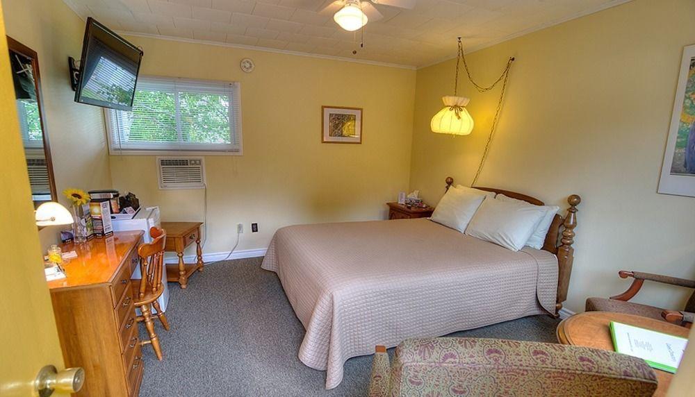 St. Andrews By The Sea Picket Fence Motel المظهر الخارجي الصورة