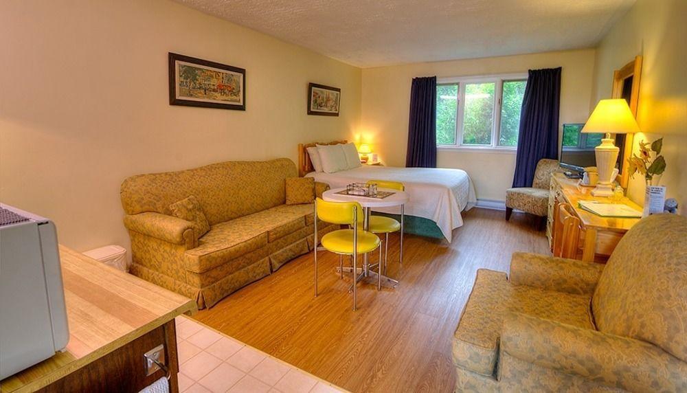 St. Andrews By The Sea Picket Fence Motel المظهر الخارجي الصورة